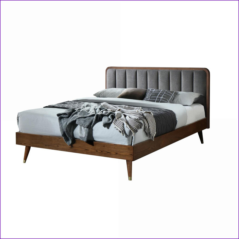 Grand lit plateforme tapissier en bois massif grand format, aucun sommier nécessaire, ton de bois chaud pour les chambres modernes