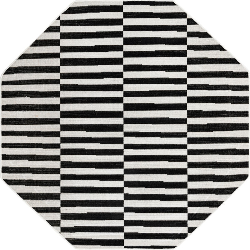 Striped Indoor Rug, Octagon 5'