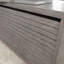 Table basse à plateau relevable, finition brune