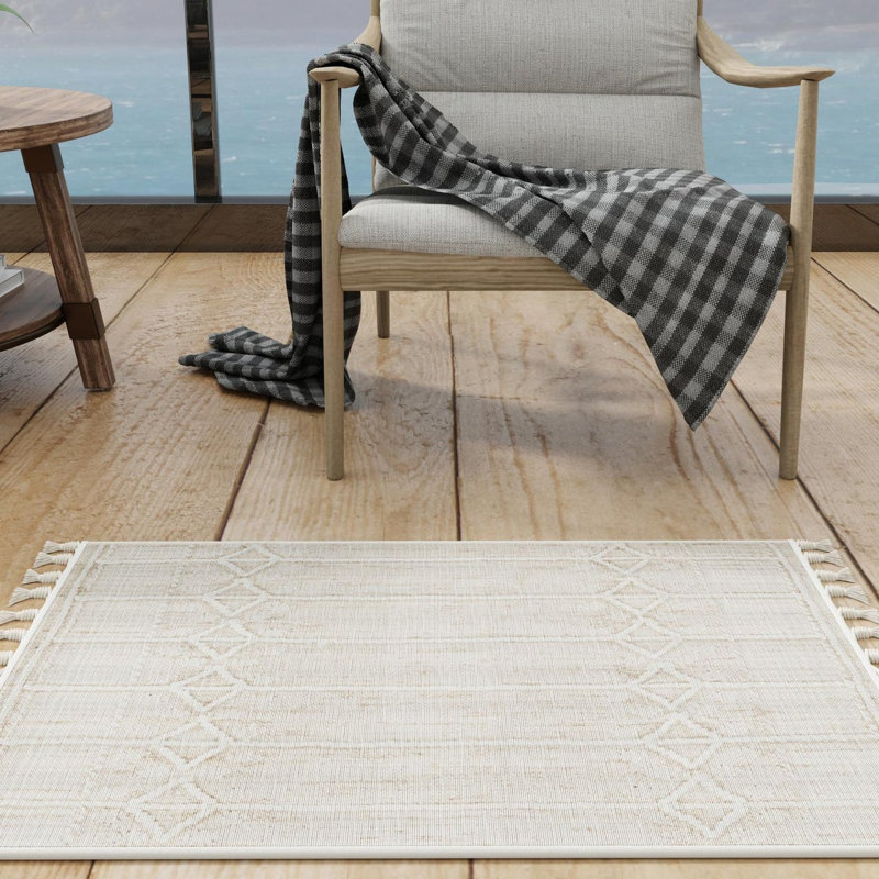 Cosmina Geometric Indoor / Outdoor Rug, Rectangle 2' x 3'1"