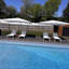 Grand parasol carré blanc économique Roric 108 po x 132 po avec rotation à 360 °-629926114
