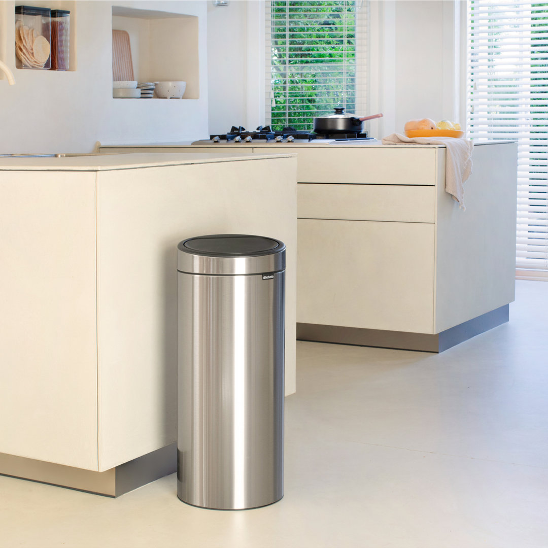 Brabantia Touch Bin New, 30 Litre - Matt Steel Fingerprint Proof - Image 2