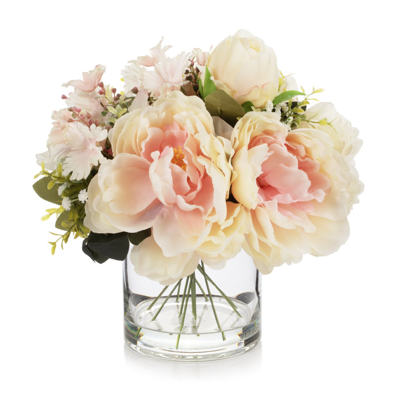 Arrangement de pivoines artificielles dans un vase en verre avec de l'eau artificielle (pêche), Pêche