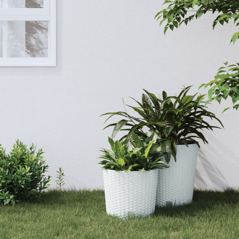 Mitsuye Pot Planter, White