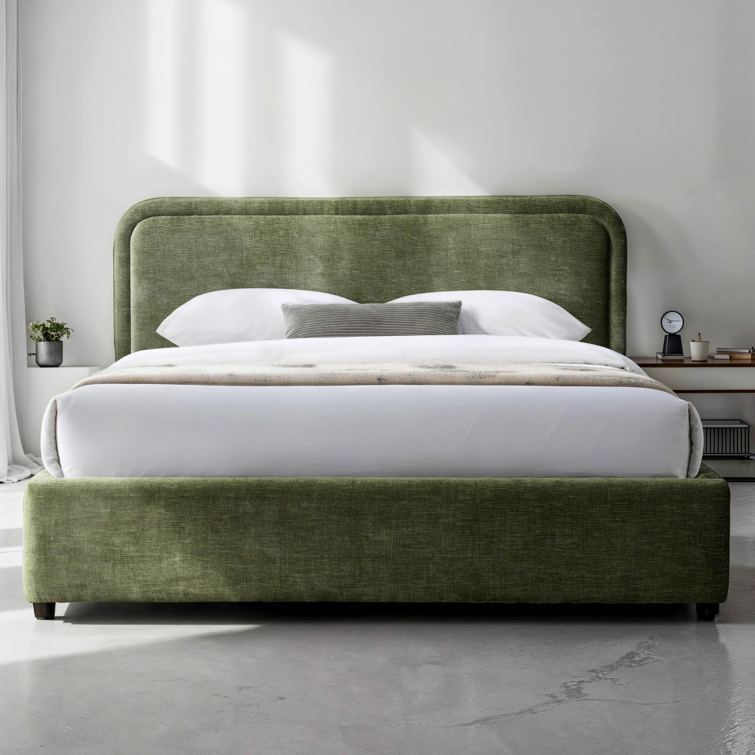 Baneza Platform Bed