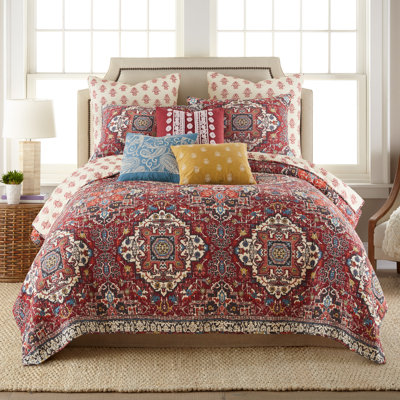 Khotan Red Quilt Set