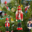 Ornement figurine suspendue casse-noisettes