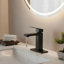 Robinet de lavabo de salle de bain avec poignée simple et bonde escamotable-120276099