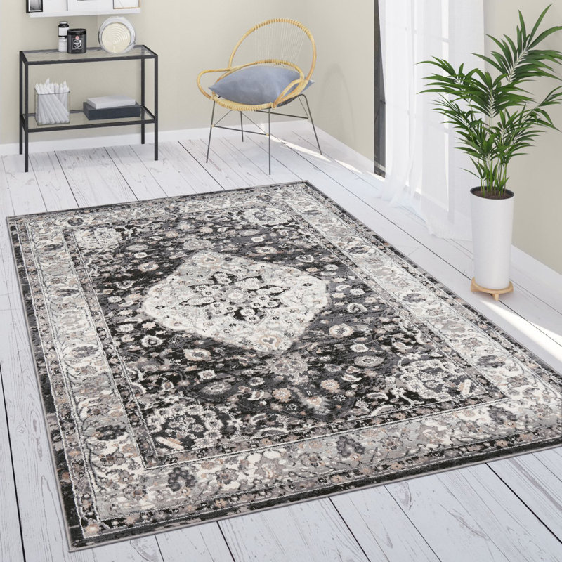 Bickleton Oriental Area Rug, Rectangle 120 x 160cm