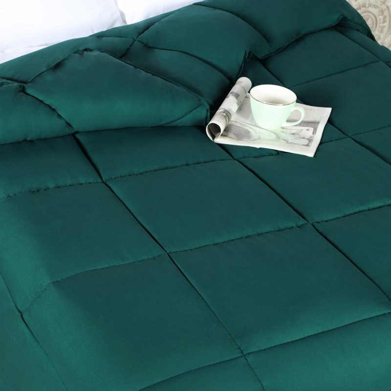Hunter Green Twin Microfiber Reversible Comforter with Down Alternative Fill