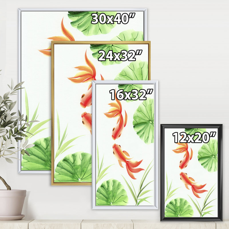 Poisson rouge parmi les feuilles de lotus - reproduction sur toile, H 40 po x l 30 po x P 1 po, Toile encadrée d'or
