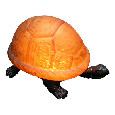 1 lb figurine Shute