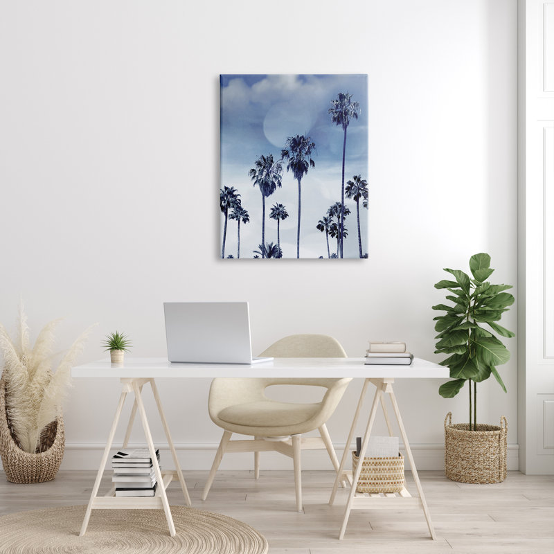 «Tall Tropical Pine Trees», impression monochromatique, H 40 po x l 30 po, Toile tendue