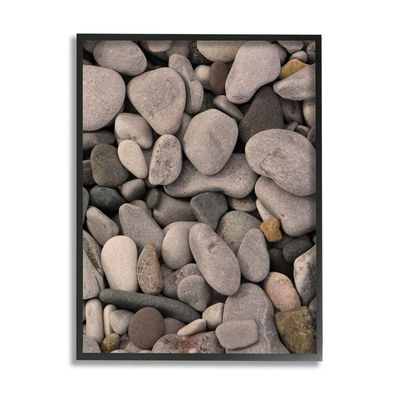 Variété de galets de plage, estampe numérique par Lil 'Rue, Giclée encadrée noir minuit, H 20 po x l 16 po x P 1,5 po