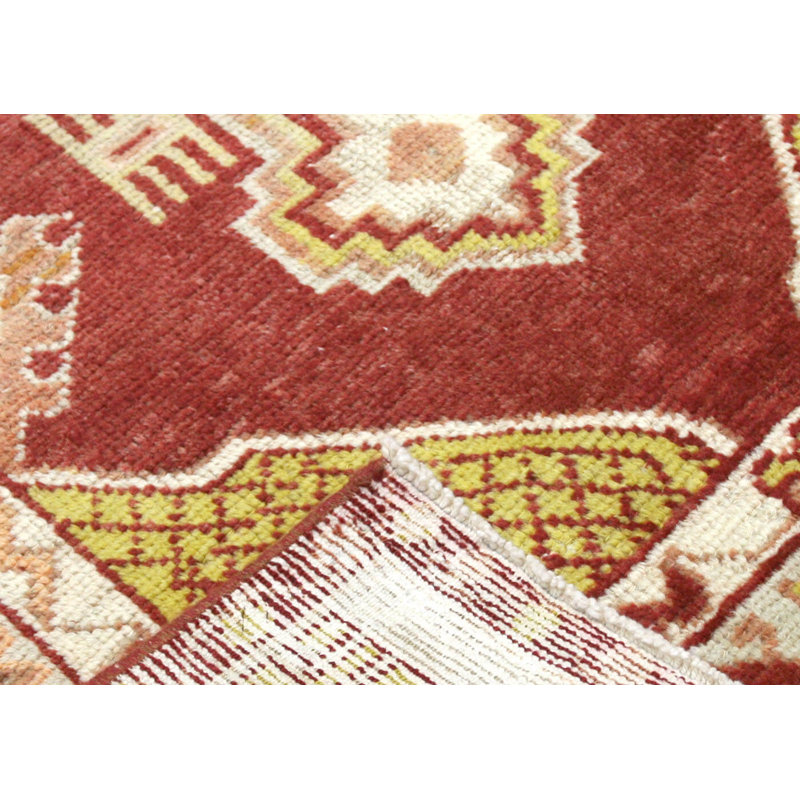 One-of-a-Kind 2'7" X 5'3" Area Rug