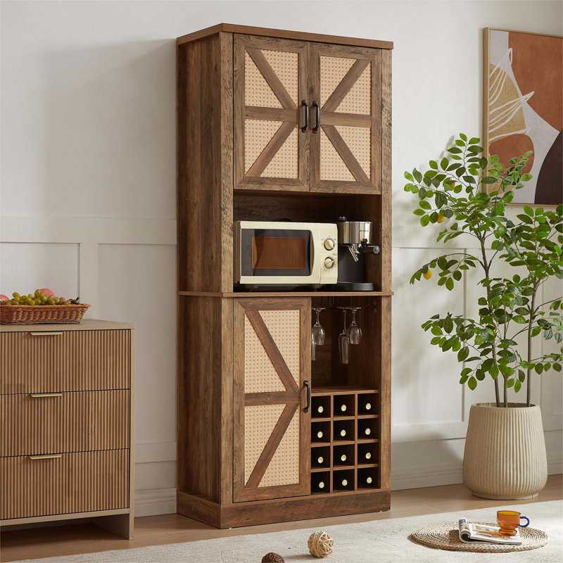Grande armoire à vin de 76 po avec compartiments carrés et tablettes pour micro-ondes