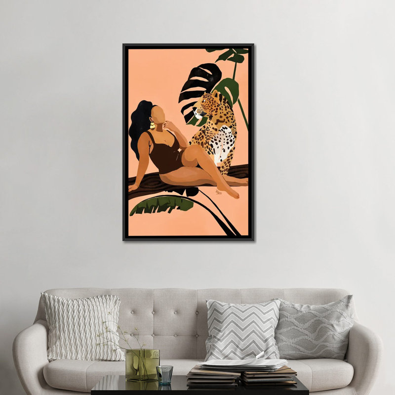 « Tika » par Brie Nicole-impression d’art graphique, H 48 po x l 32 po x P 1,5 po, Toile avec cadre noir, Pas de tapis