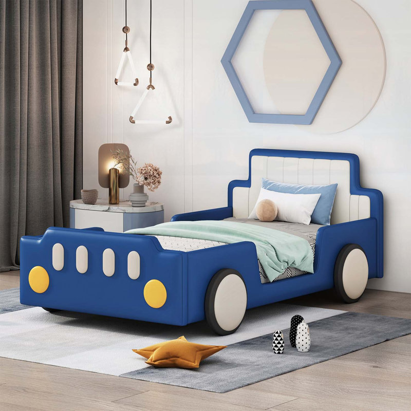 Lit plateforme simple en forme de voiture de course avec roues, durable et sécuritaire pour les chambres d'enfants