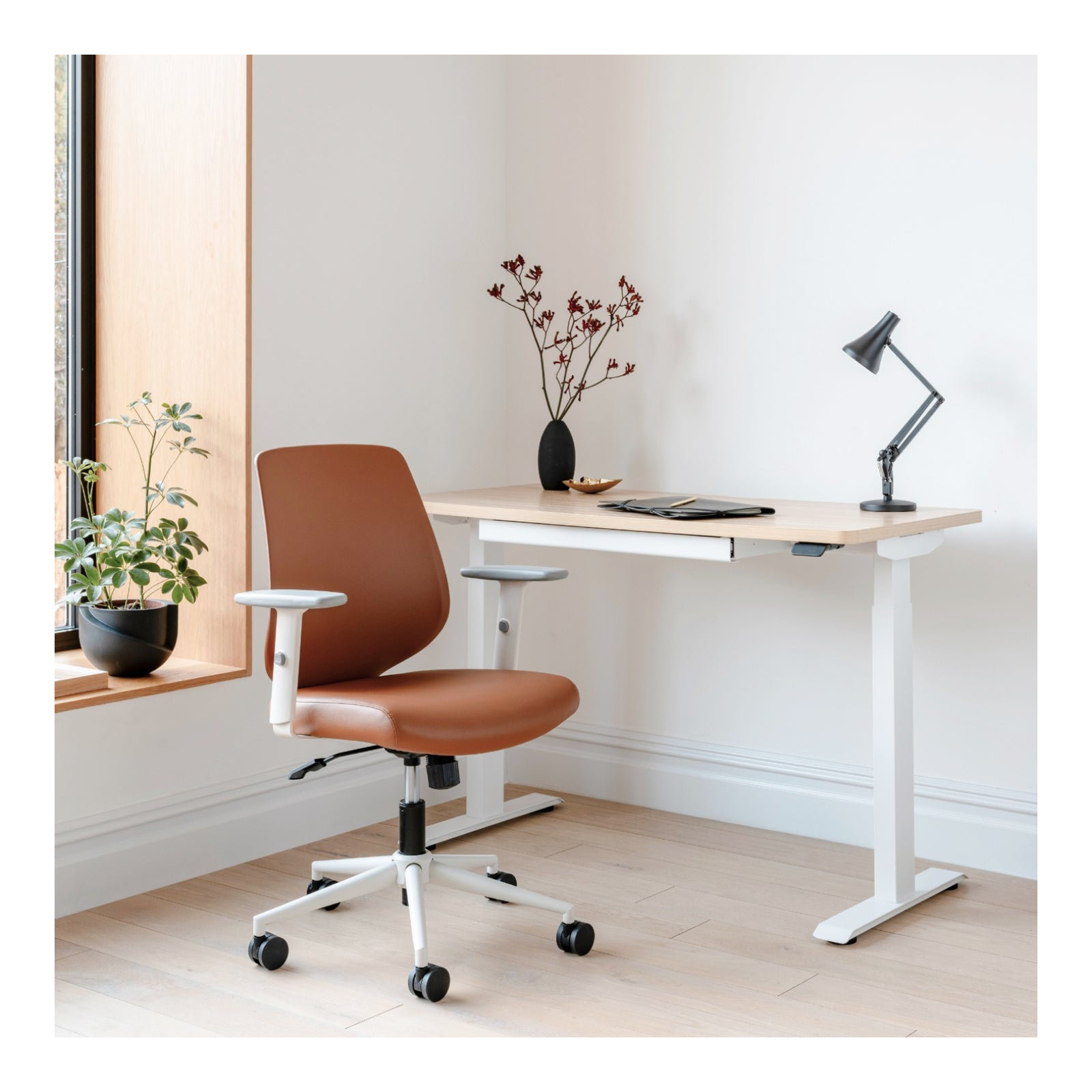 Daily Chair, Dune, White