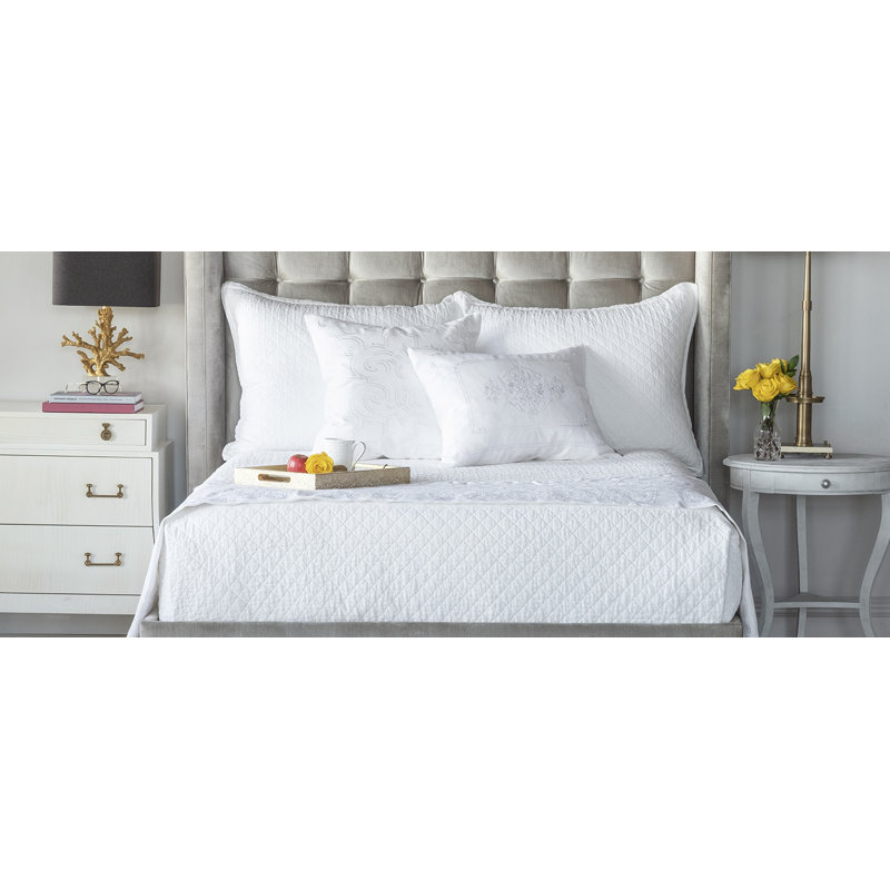 Emily Coverlet, White, Queen Coverlet