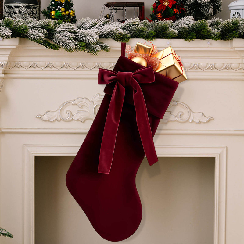 Chaussette de Noël classique en velours, B