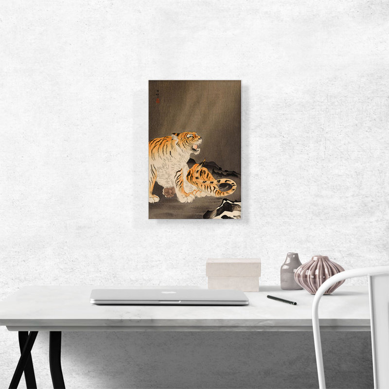 «Roaring Tiger Near Rocks» par Ohara Koson - reproduction d'art sur toile tendue, H 18 po x l 12 po x 1,5 po