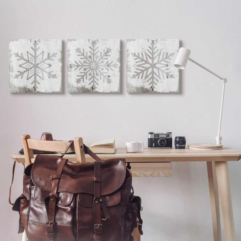 «Seasonal Winter Snowflake Snow Shapes», ensemble de 3 plaques murales par Lil 'Rue, L 17 po x H 17 po, Toile tendue