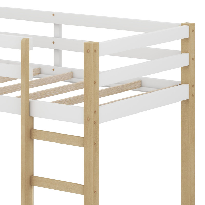 Lit mezzanine en bois avec échelle