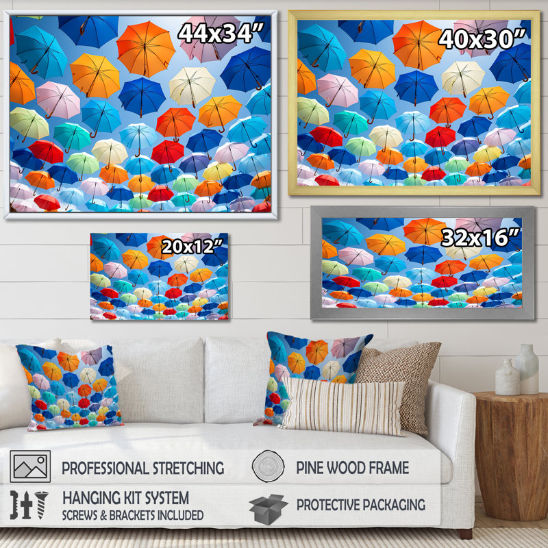 Rainbow Umbrellas Collage sur toile, Toile tendue, H 16 po x l 32 po x P 1 po