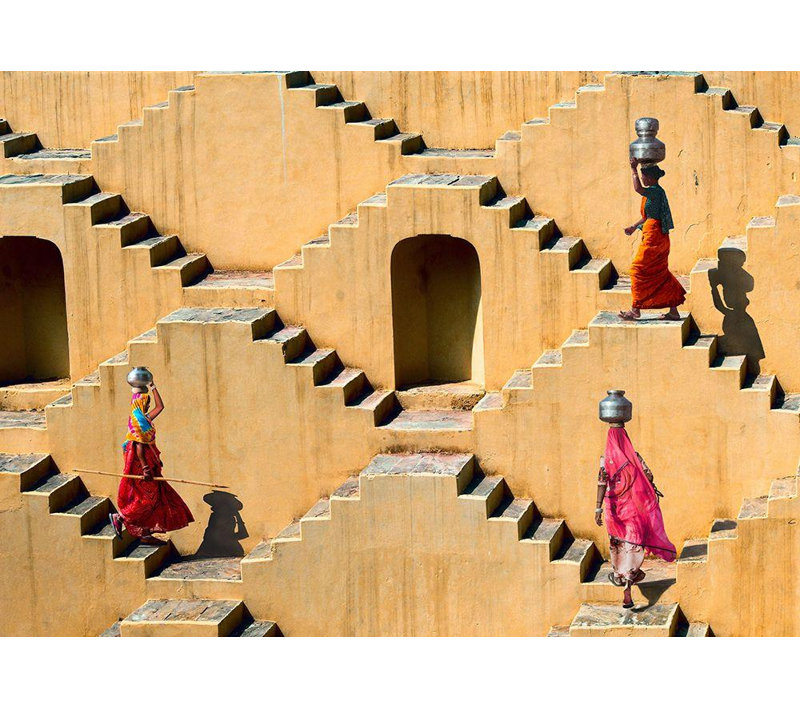 «Bungalow Rose Pangea Images Gallery», art sur toile tendue: Stepwell in Jaipur, India, H 18 po x l 24 po