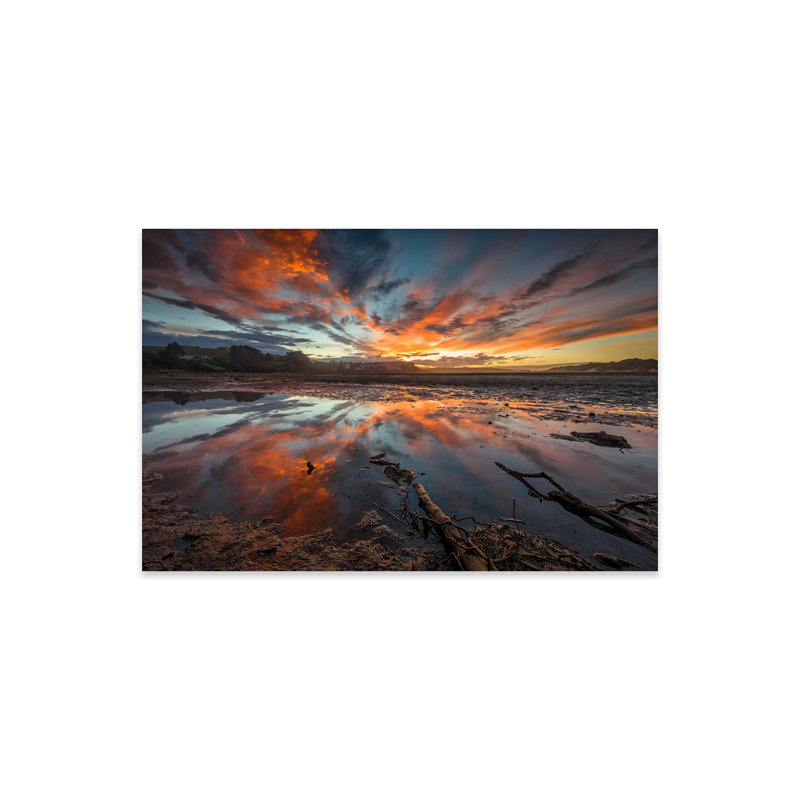 «Fire in the Sky» par Sergio Lanza - Estampe numérique sur toile tendue avec châssis, H 18 po x l 26 po x P 1,5 po, Non mat