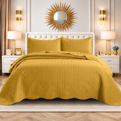 Ensemble très grand de qualité supérieure en microfibre gaufrée avec taies décoratives assorties