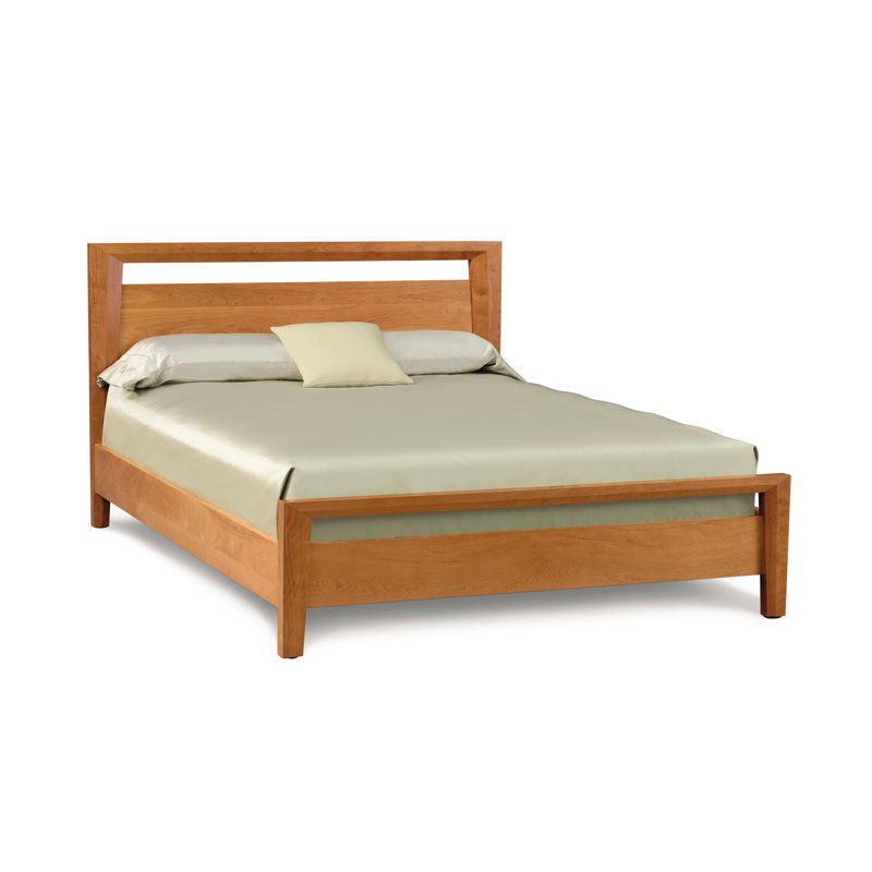 Lit plateforme en bois massif Mansfield, Cerisier naturel, Très grand californien