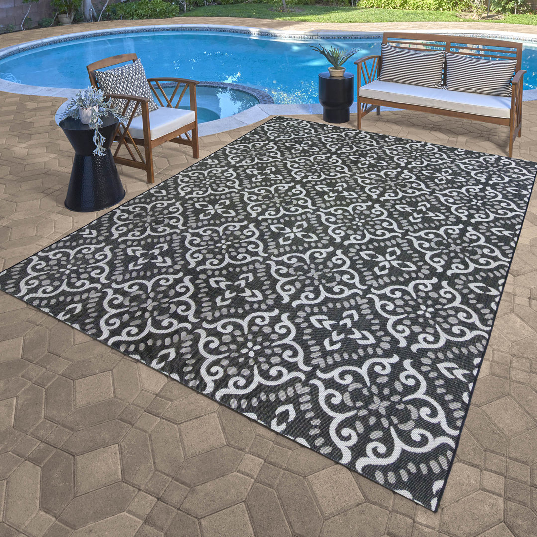 Paseo Glaudia Black/White Transitional Casual Medallion Tile Flatweave Indoor/Outdoor Area Rug Charlton Home® Rug 