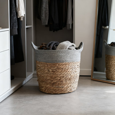 Handwoven Seagrass Storage Basket With Handles, Large Woven Laundry Hamper, Plant Pot Cover, Decorative Home Organizer For Bedroom, Bathroom, And Living Room