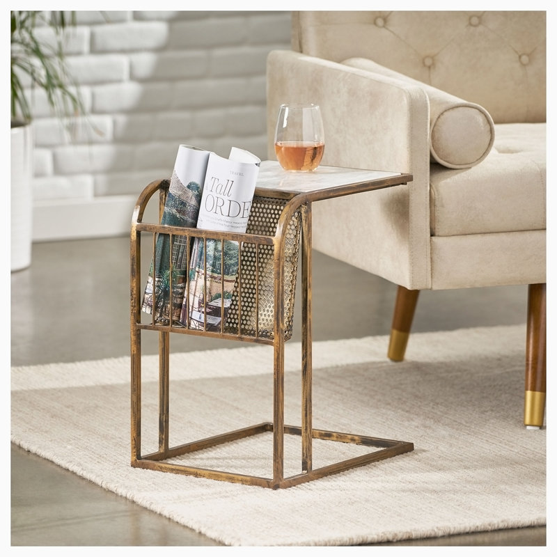 Table de bout, table d'appoint
