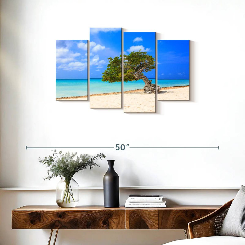 Arbre solitaire sur un Gillard d'Aruba