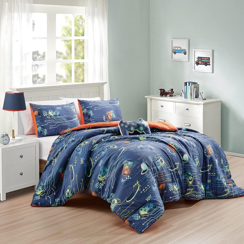 Polyester Comforter, Queen Comforter+2 Standard Shams+1 Throw Pilow