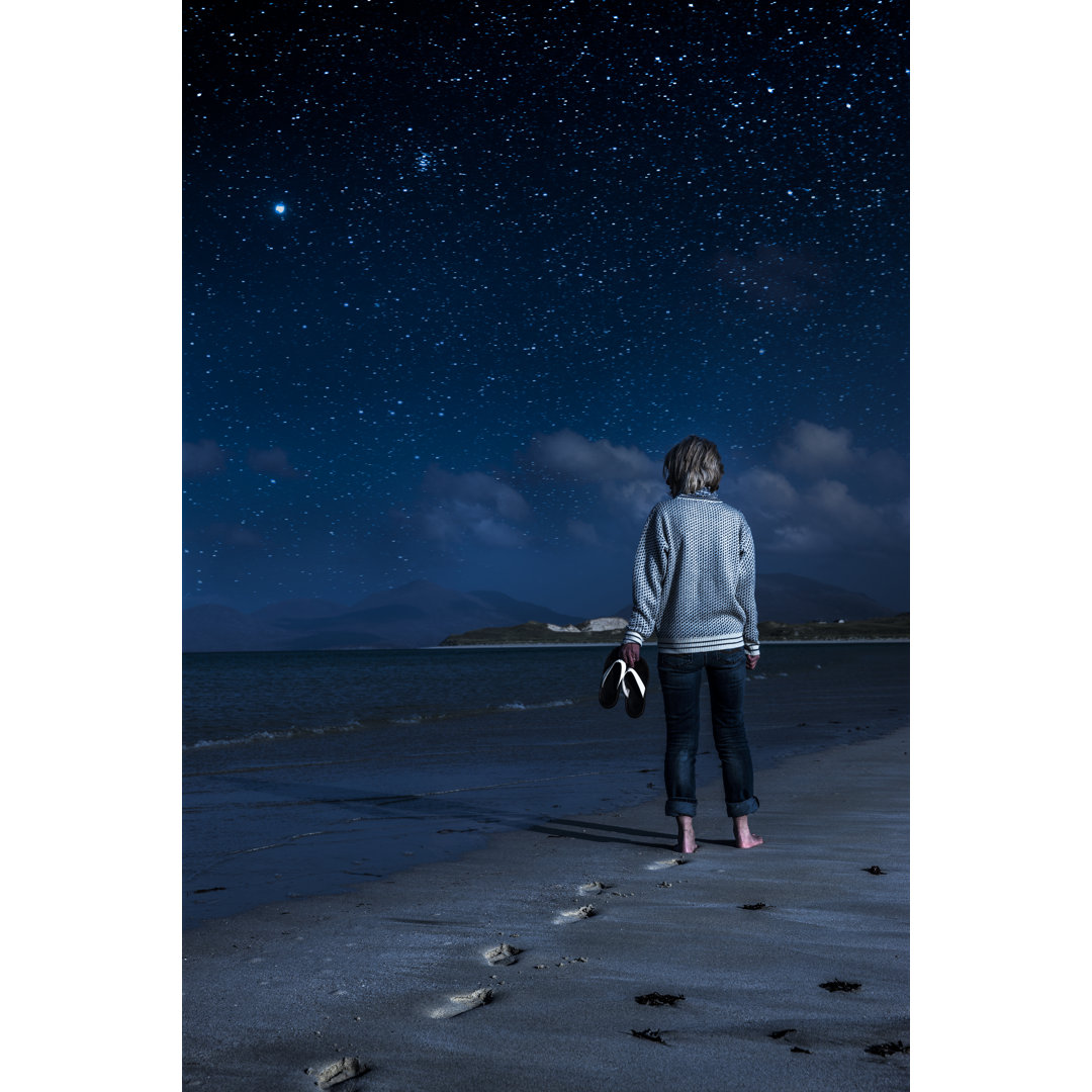 Nachtspaziergang am Luskentyre Strand von Lucentius - Druck