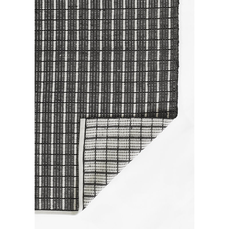 Tapis intérieur / extérieur noir / blanc tissé à la main à motif géométrique Malmo, Rectangle 3 pi 6 po x 5 pi 6 po