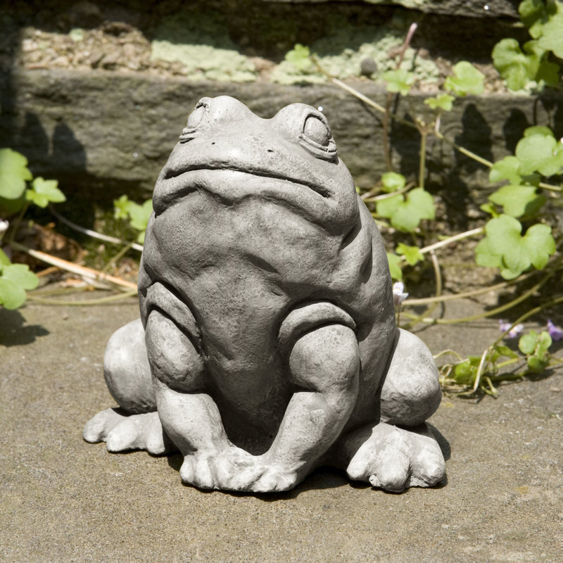 Jumper Statue, Natural