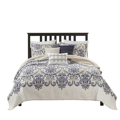 6 Piece Navy/Tan Reversible Quilt With Throw Pillows, Full/Queen. Updated Paisley Quilt, 100% Microfiber. Soft Reverse Fabric. 2 Shams And 3 Decorative Pillows. Machine Washable & Spot Clean Modern