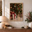 Arbre vert avec des cadeaux rouges et des décorations dorées, art mural de Noël-860898446