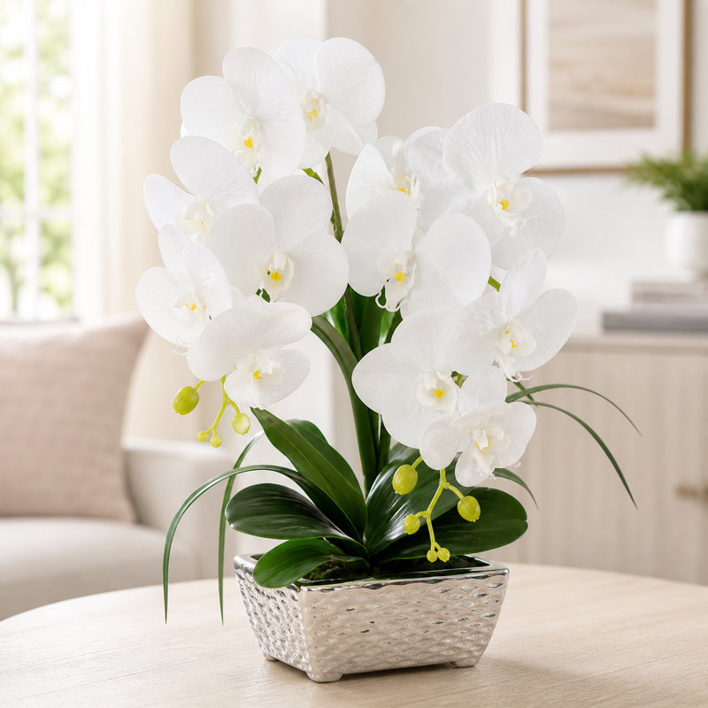 Vase en céramique argenté avec orchidées blanches artificielles, vase décoratif moderne à finition métallique 19 x 40 cm
