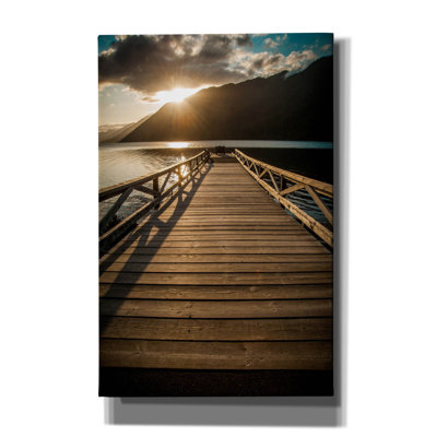 «Crescent Lake Sunset» par Tim Oldford