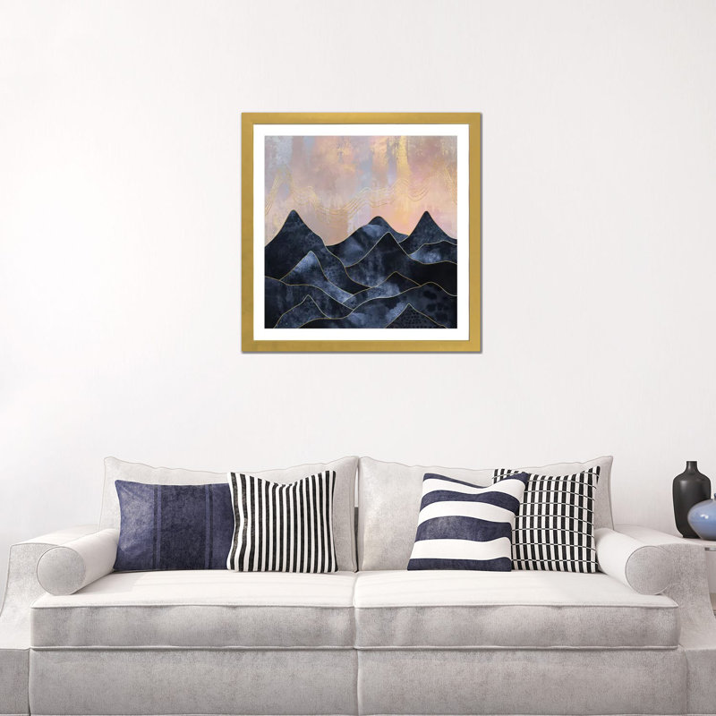 Impression d’art graphique, "mountainscape I" par Elisabeth Fredriksson, Papier encadré doré, Blanc