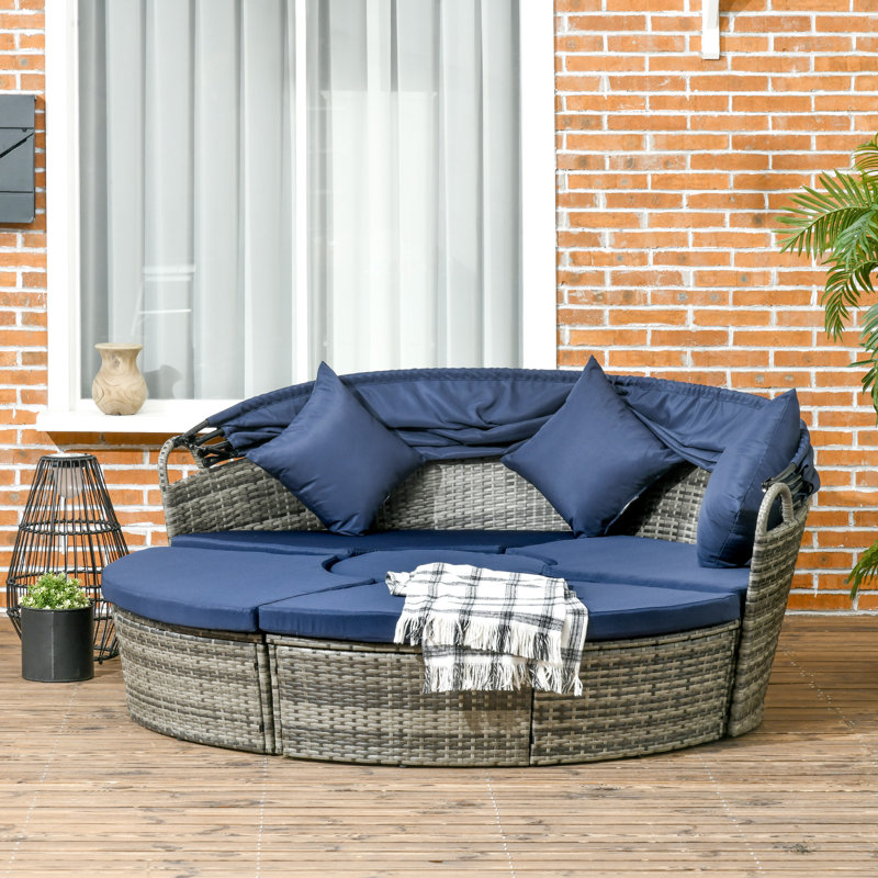 Ensemble de conversation 4 pièces avec chaises multiples et coussins