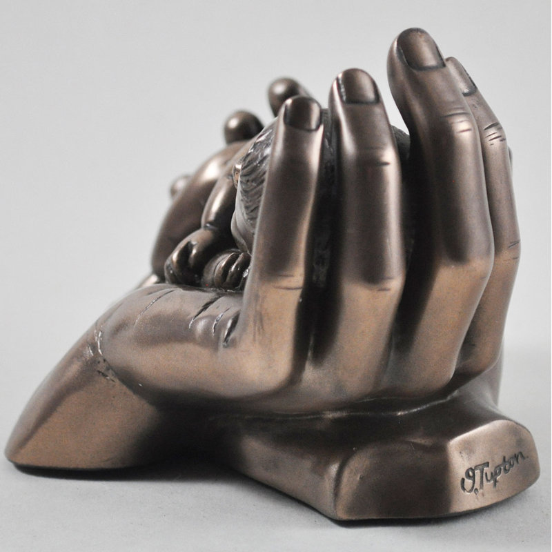 People Figurines & Sculptures