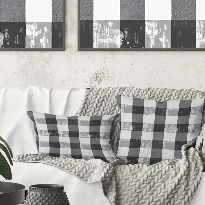 Coussin White I, H 18 po x l 18 po
