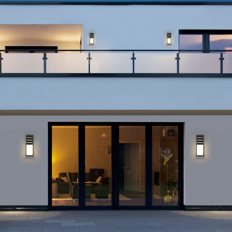 Perlita Black outdoor wall light